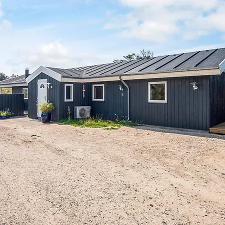 4 Star In Blokhus-by Traum *